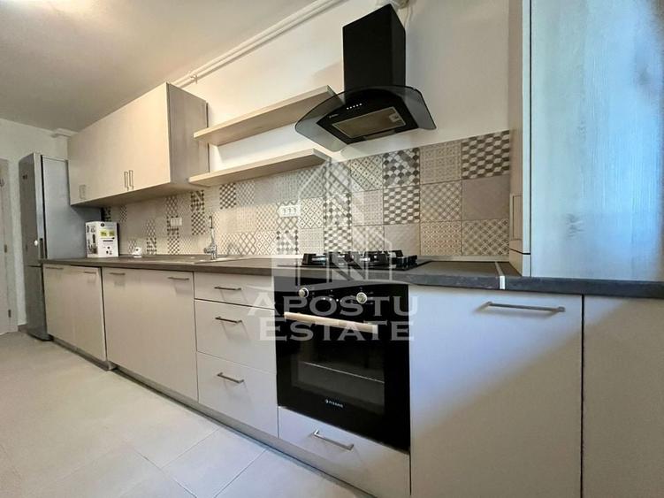 Apartament cu 2 camere, decomandat, zona Circumvalatiunii - 11