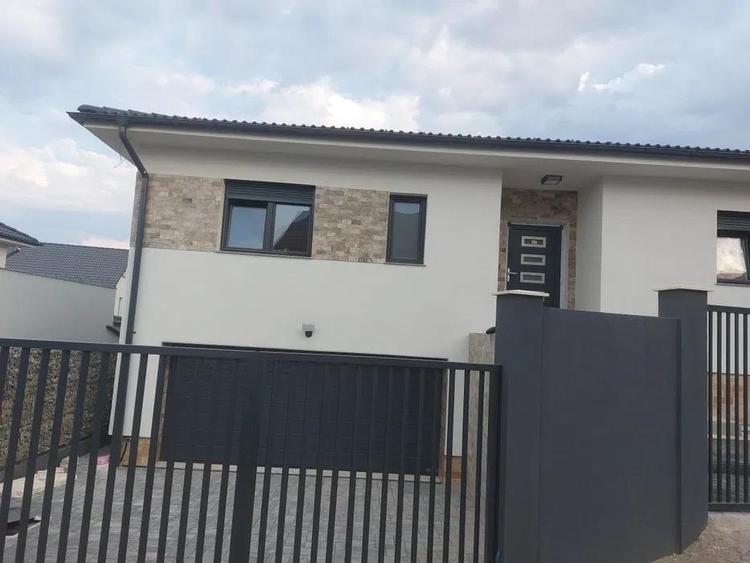 Casa 4 camere 2 bai dressing zona Selimbar - 2