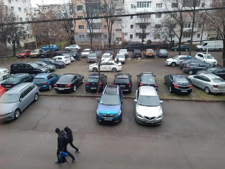 Ofer pentru inchiriere garsoniera in Ploiesti, zona 9 Mai, str Mara?e?ti - 2