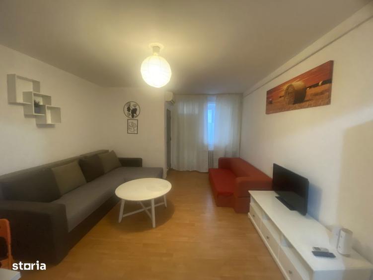 Garsoniera de inchiriat zona Titan 295 - 1