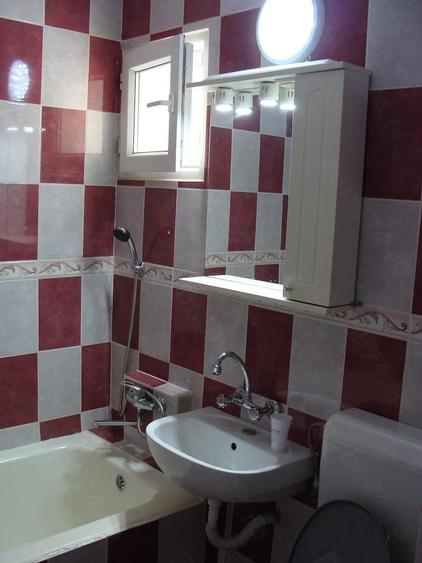 Inchiriez apart.2 camere, decomandat 52 MP, P 4, Dr.Taberei 34, zugravit, mobilat, utilat 1600 Ron. - 9