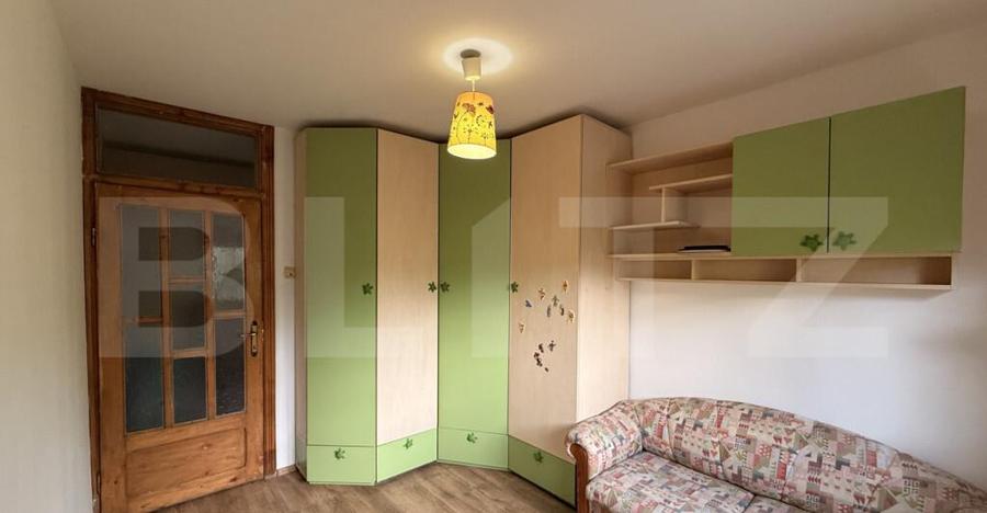 Apartament 3 camere decomandat, et. 1, 72 mp, zona 1 Mai - 15