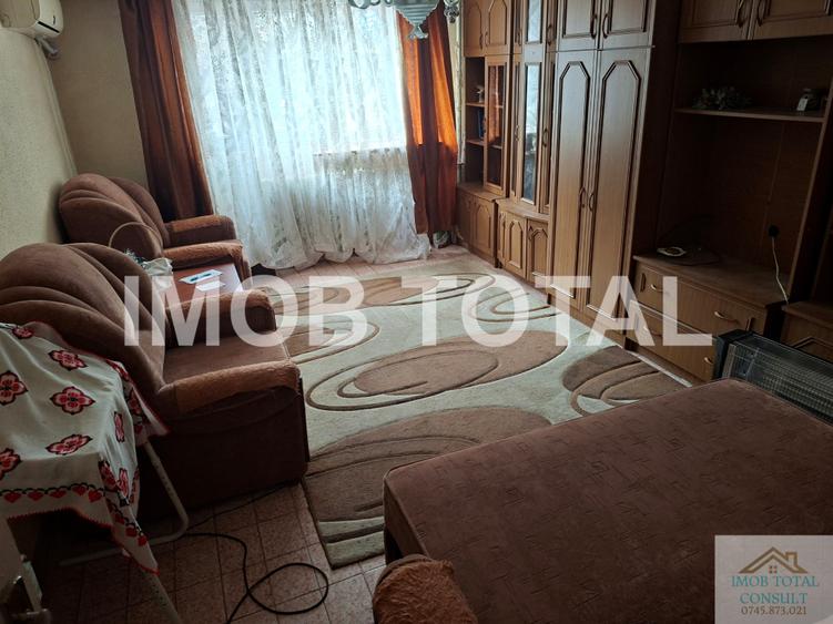 Garsoniera Gavana 2, parter cu balcon - 1