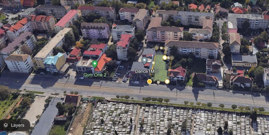 Teren cu functionalitate mixta: Servicii si Rezidential - 1