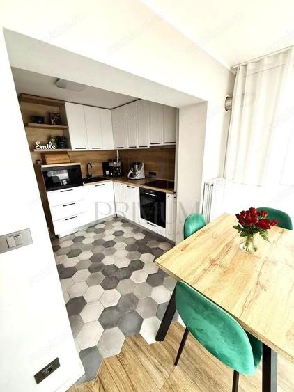 SOARELUI - ETAJ 3 - RENOVAT - 3 CAMERE - 2 BAI - 2 BALCOANE - CLIMA - 8