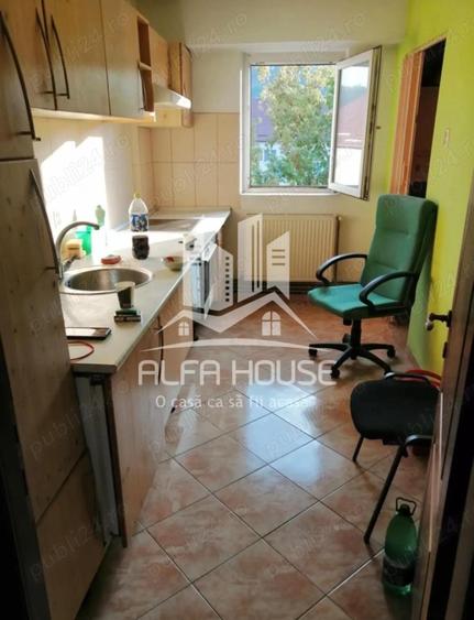 Vand 3 camere Decomandat Zona Govandari Micro 2 - 4