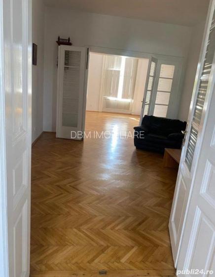 Vila deosebita de vanzare in zona Lunei Vila deosebita de vanzare in zona Lunei