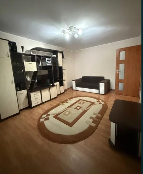 TITAN ,1 Decembrie 1918,DECOMANDAT,Amenajat,mobilat,Liber - 1