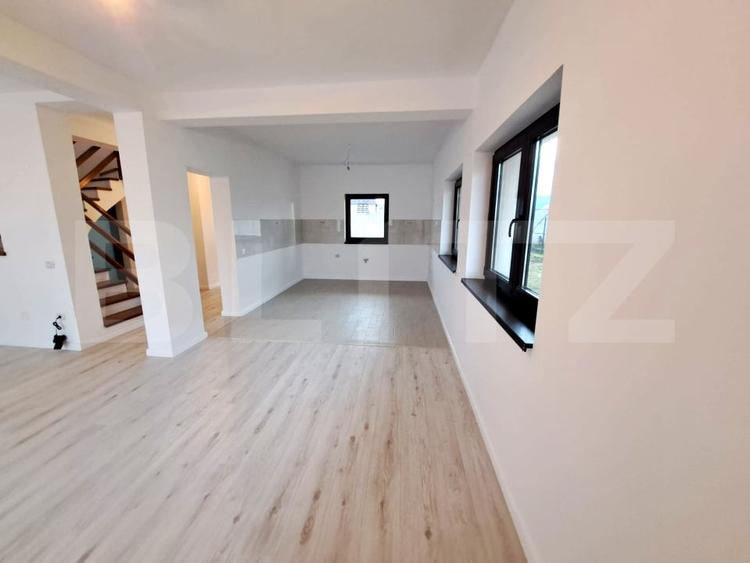 Casa moderna cu priveliste spectaculoasa spre Postavaru si acces rapid in BRASOV - 6