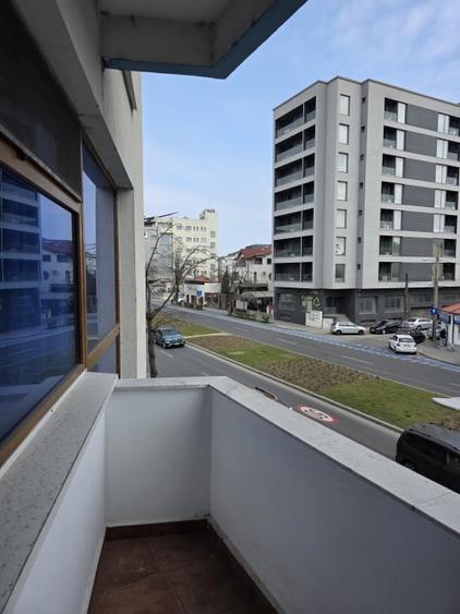 Bd. Mamaia – Delfinariu| 3 camere mobilat, utilat | 104 mp | Garaj subteran - 3