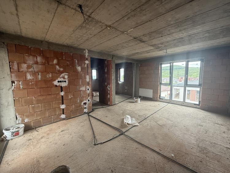 Casa 5 camere FINISAT! - 123,57 mp utili - garaj - zona Eroilor, Floresti! - 4