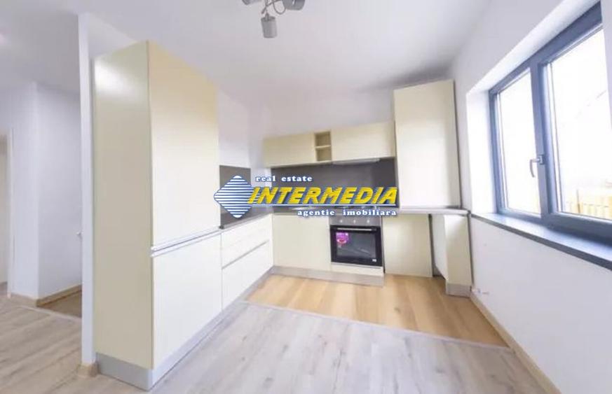 Apartament cu 3 camere de inchiriat Bloc Nou Cetate mobilat si utilat nou - 4