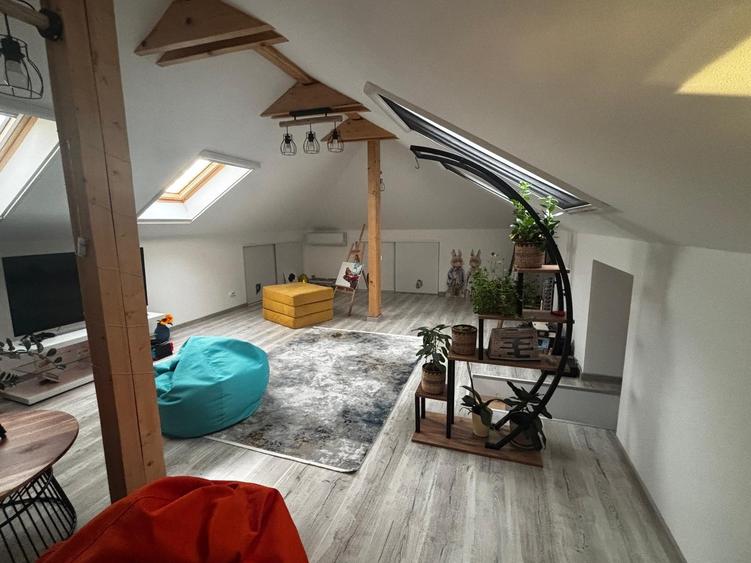 Casa de vanzare cu mansarda, complet mobilata si utilata, 4 camere, comision 0 - 23