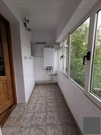 Inchiriez apartament decomandat 3 camere,ultracentral, Ploiesti - 8
