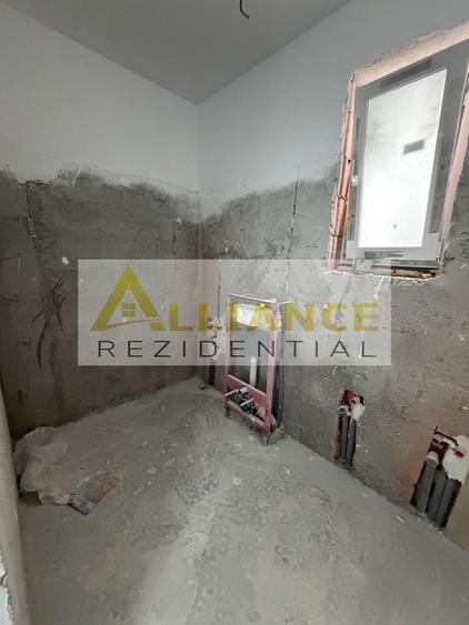 Casă individuală cu 4 camere cu Canalizare în Berceni