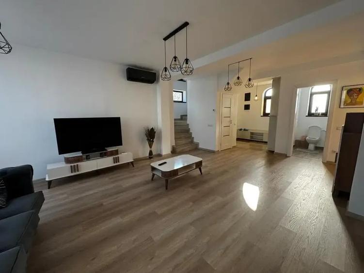 Casă cu etaj și grădină, în ansamblul Paladin Residence - Corbeanca - 1