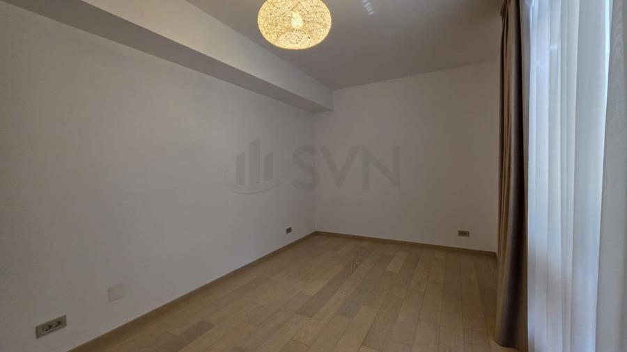 Apartament cu 3 camere semidecomandat în Grădina Icoanei