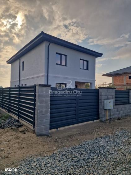 Casă cu 4 camere cu Teren 310 Mp în Central