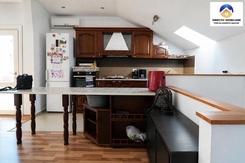 Apartament cu 3 camere semidecomandat în Central