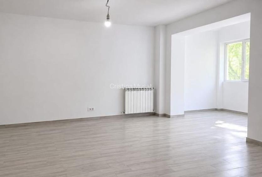 Campia Libertatii-garsoniera spatioasa!