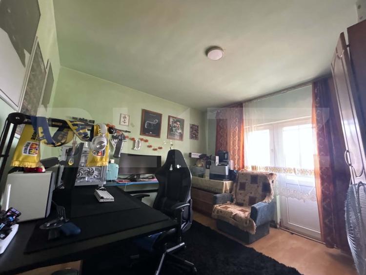 Apartament cu 4 camere decomandat, mobilat în Gherla