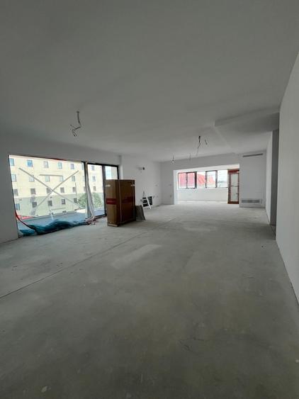 Apartament cu 2 camere decomandat în Herăstrău