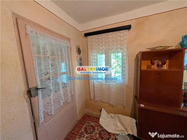 Casă cu 3 camere cu Teren 3000 Mp în Lipia