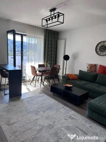 Apartament cu 2 camere decomandat în Noua