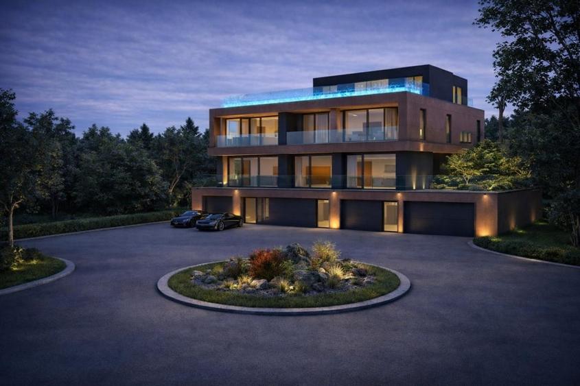 Duplex cu 8 camere cu Garaj în Grigorescu