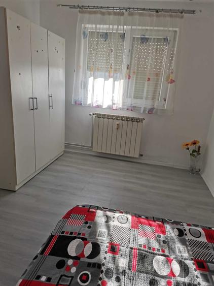 Inchiriez apartament 3 camere Craiova, zona Lapus-Arges - 12