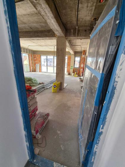 Spațiu comercial, de 74 mp, în Dumbrăvița