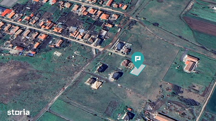 Loc de casa de 512mp in Livada - 2