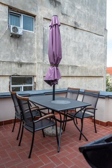 Apartament cu 2 camere decomandat în Ultracentral