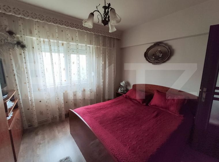 Apartament cu 2 camere decomandate, 52 mp, AC, boxa, renovat, zona Micro 16 - 12