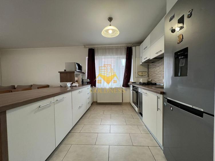 Apartament cu 3 camere semidecomandat, mobilat în Zorilor