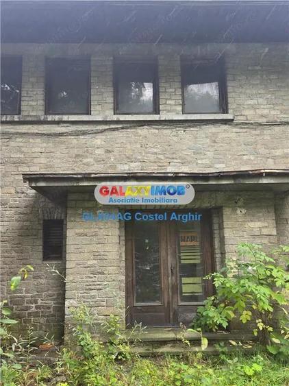 Vindem Vila-Pensiune in Sinaia , teren 6290 mp intravilan CC - 12