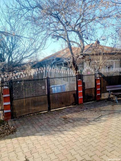 Vand, schimb casa la curte - 5