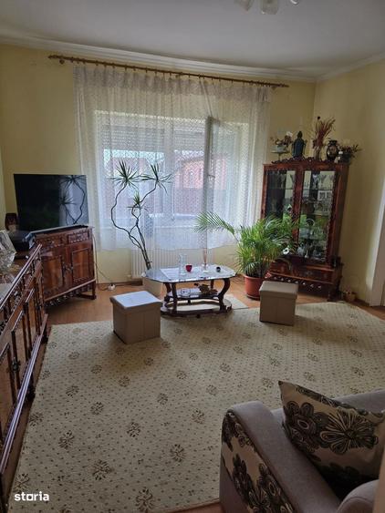 Casa tip parter, zona 14 Mai - 9