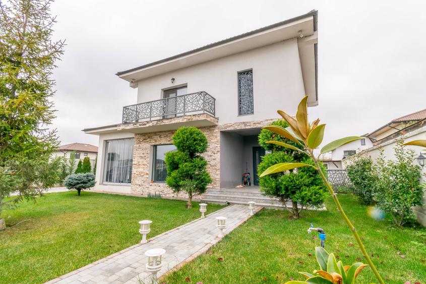 Locuinta construită pentru a fi locuită, nu doar admirată, complet mobilata - 14