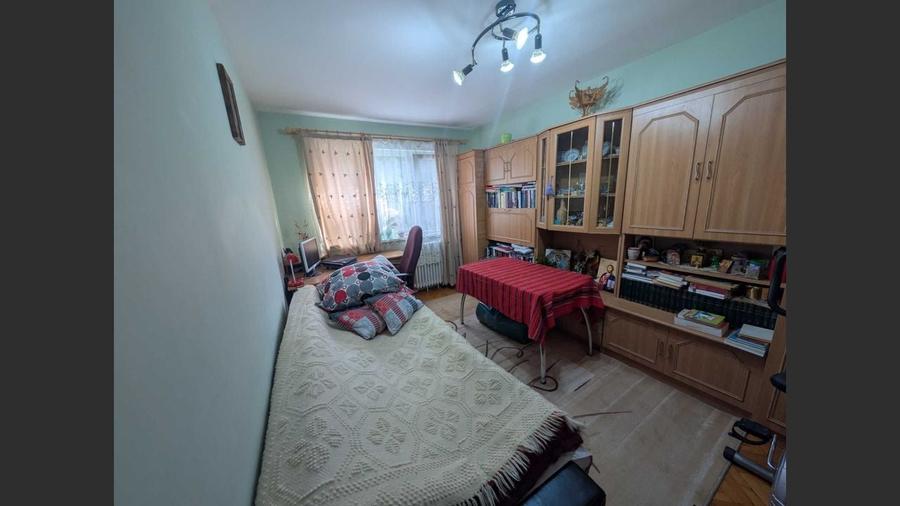 Apartament 4 camere - La Terenuri - 2