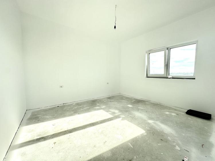 Duplex 4 camere, 128 mp utili 431 mp teren - Dumbravita - 6