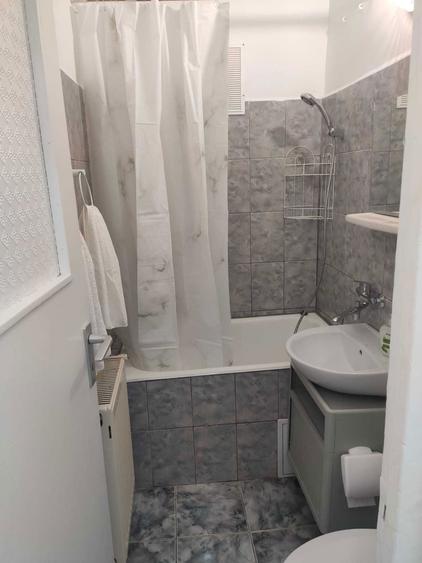 inchiriez apartament cu 2 camere, etaj 2, in Medias, str.Dupa Zid - 2