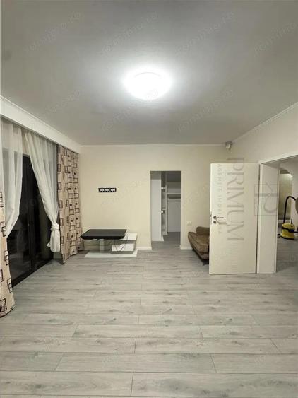 MEHALA - VILA SPATIOASA - 9 CAMERE - GARAJ - TEREN GENEROS - 10