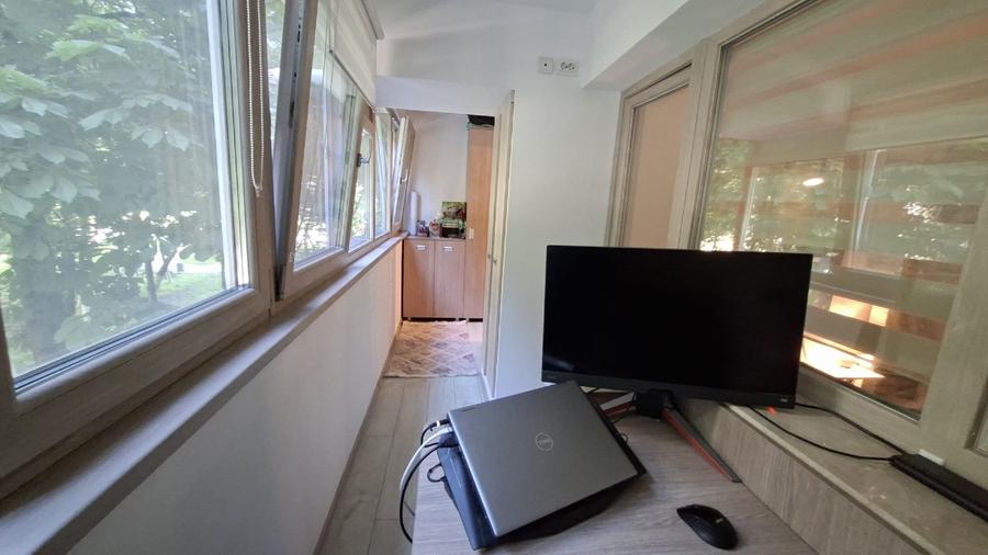 Apartament 2 camere complet renovat, Podu Roș 53 mp, etaj 1/10 - 10