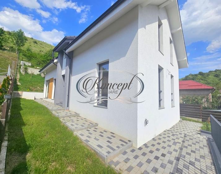 Casa cu terasa si curte mare, atmosfera rurala aproape de oras - 4