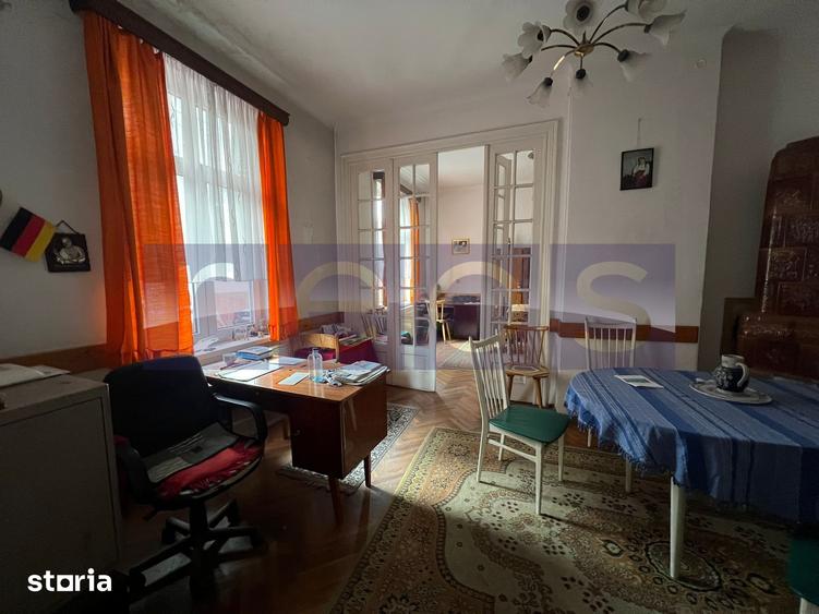 Casă cu 8 camere cu Teren 63 Mp în Centrul Civic