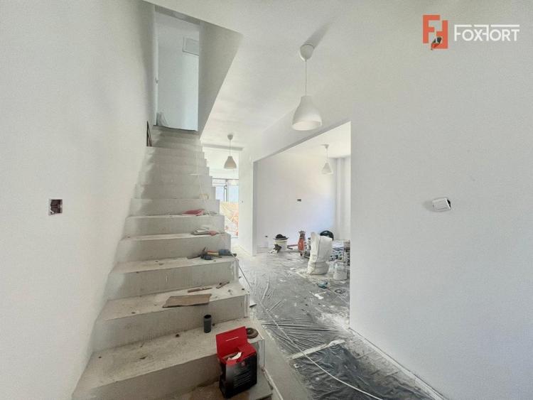 Duplex de vanzare cu 3 camere si 3 bai, Mosnita Noua - 11