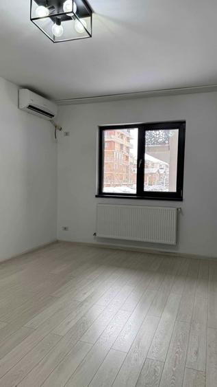 Garsoniera moderna de vanzare Dobroesti, finisata, bucatarie utilata - 3