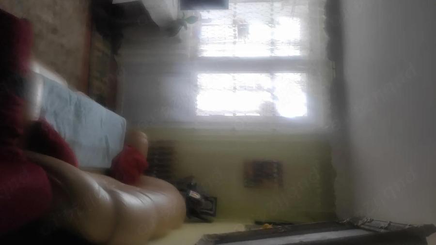 Vand sau schimb apartament trei camere semidecomandat - 2