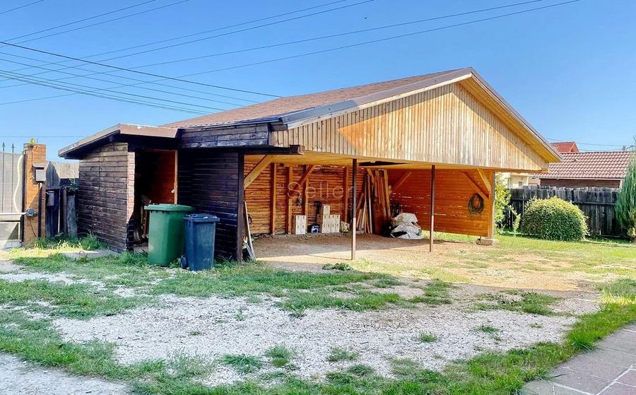 Proprietate compusa din 2 case - 15